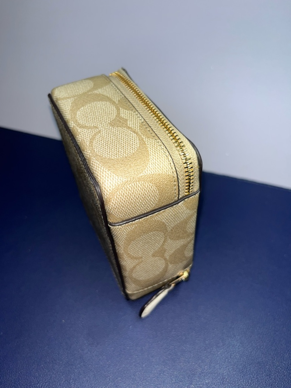 SOLD -  COACH Signature Canvas Jewelry Case - Picture 7 of 11